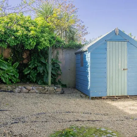 Guestready - Modernised In Monkstown Dublin