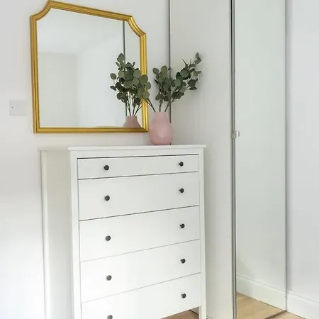 Pensjonat Guestready - Modernised In Monkstown