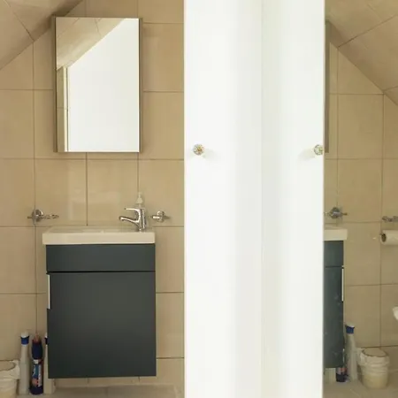 Guestready - Modernised In Monkstown בית נופש *