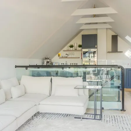 Guestready - Modernised In Monkstown דבלין