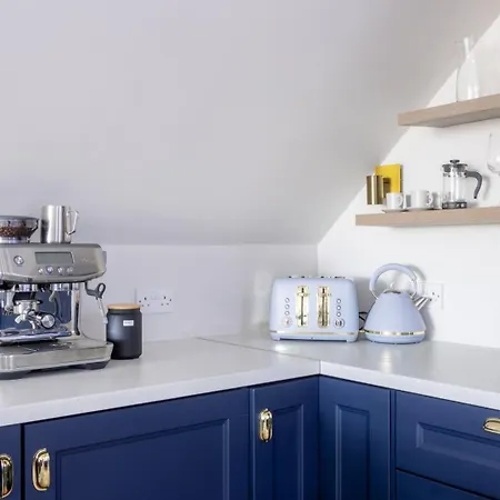 Guestready - Modernised In Monkstown בית נופש *