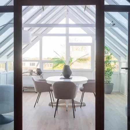 Guestready - Modernised In Monkstown בית נופש