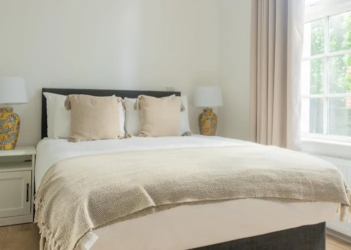 Ferienhaus Guestready - Modernised In Monkstown Dublin