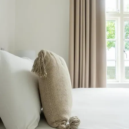 Guestready - Modernised In Monkstown *