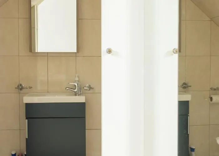 Guestready - Modernised In Monkstown Casa de Férias *