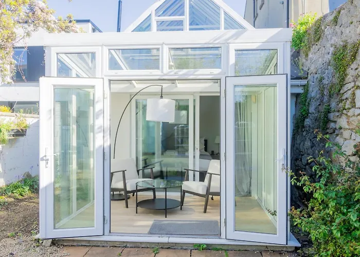 Guestready - Modernised In Monkstown Casa de Férias Dublin