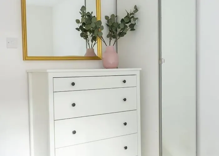 펜션 Guestready - Modernised In Monkstown