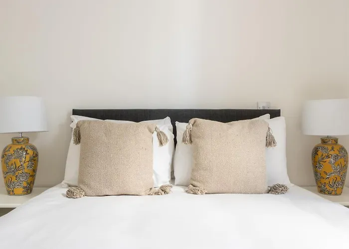 Guestready - Modernised In Monkstown * 더블린