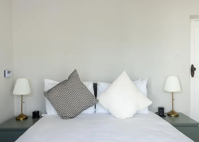 Guestready - Modernised In Monkstown * 더블린