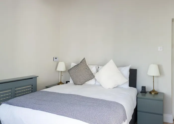 펜션 Guestready - Modernised In Monkstown *