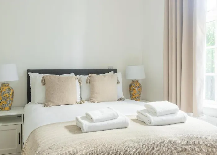 Guestready - Modernised In Monkstown 더블린